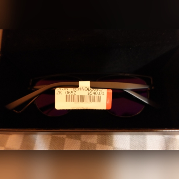 Christian Dior Shades - Picture 4 of 4